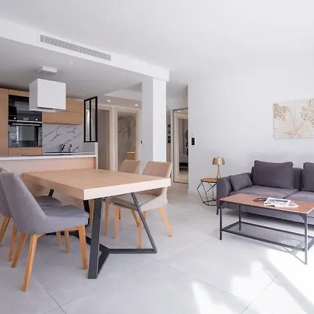 Amazing Apartment With Private Terrace & Full Air Conditioning - Walk To The Beach, La Croisette! - Latour Maubourg 18 By Halldis Cannes Extérieur photo